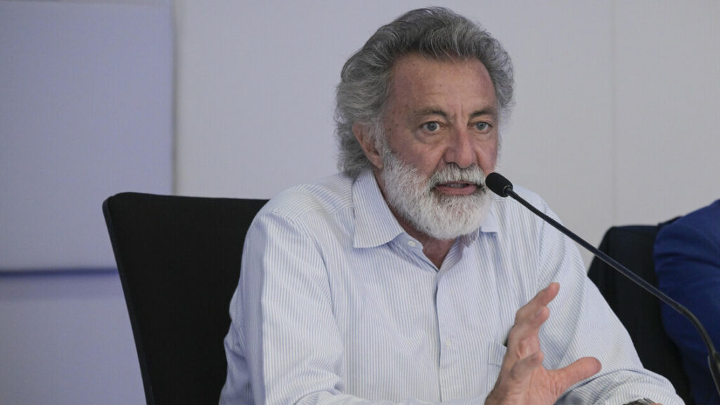 Barbareschi, con 'Allegro ma non troppo' contro la stupidità - Tv