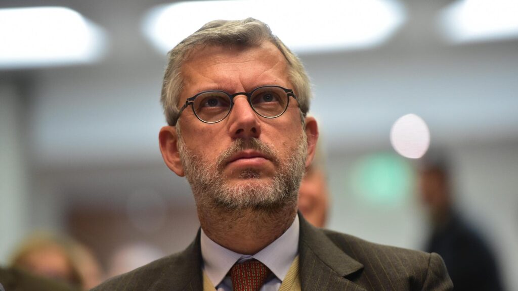 Garofani, la rivelazione del Giornale: “Il testo spedito a vari quotidiani il giorno prima” Garofani, la rivelazione del Giornale: “Il testo spedito a vari quotidiani il giorno prima”