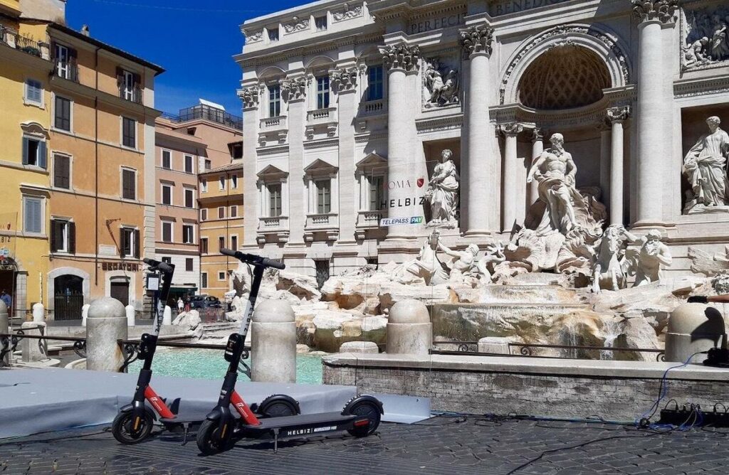 Roma, emergenza monopattini: pericolosi e senza regole - News