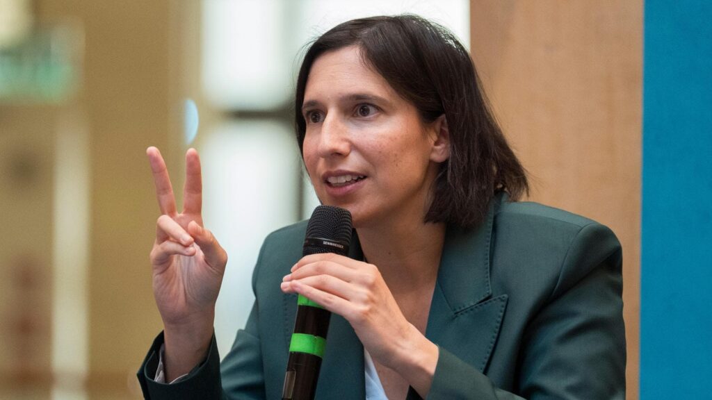 Sicilia, Schlein: “Tenuta in ostaggio da un sistema di potere ramificato. La destra è in crisi”