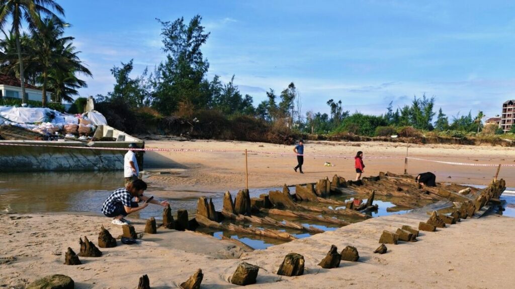 Vietnam, antica nave mercantile riemerge dalle sabbie di Hoi An - Arte