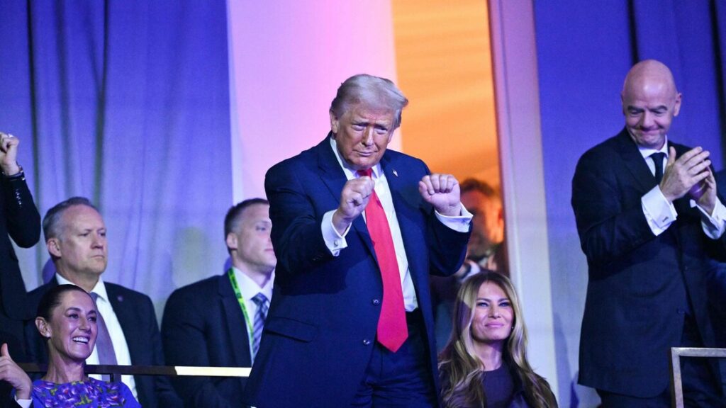 Premio per la pace e Village People, show a casa Trump - Notizie