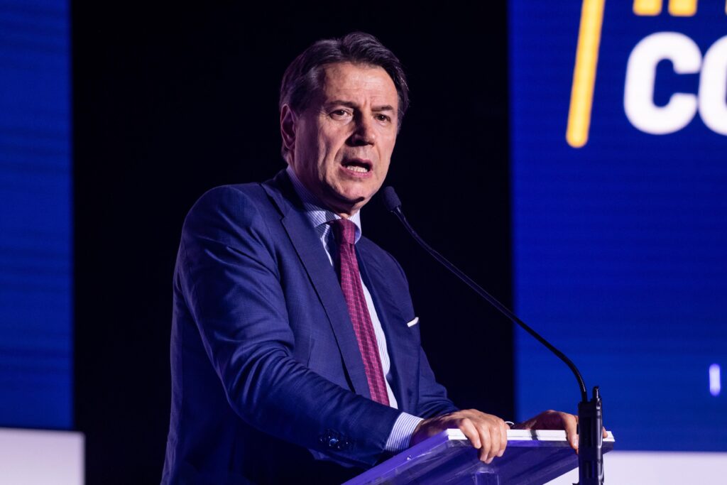 Sondaggi politici: cresce il Movimento 5 stelle, migliora la Lega